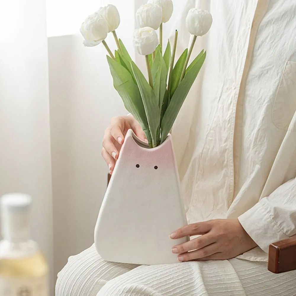 Nordic Cute Cat Ceramic Vase High-end Wide Mouthed Desktop Cat Vase Cartoon Hydroponic Vase Living Room