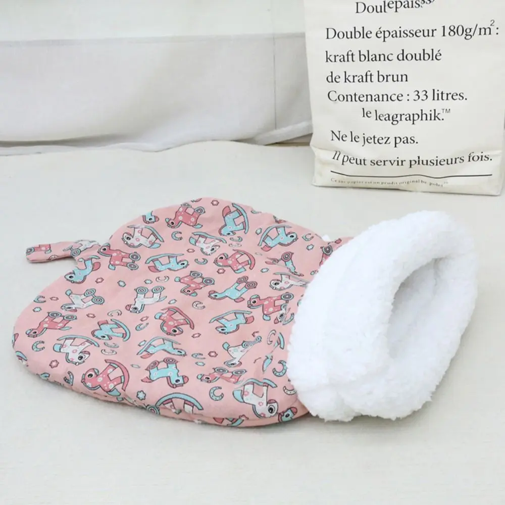 Cat Bed Cartoon Cat Sleeping Bag Thickened Semi-closed Cat Nest Kennel Comfortable Lamb Fleece Tunnel Cat Nest Winter
