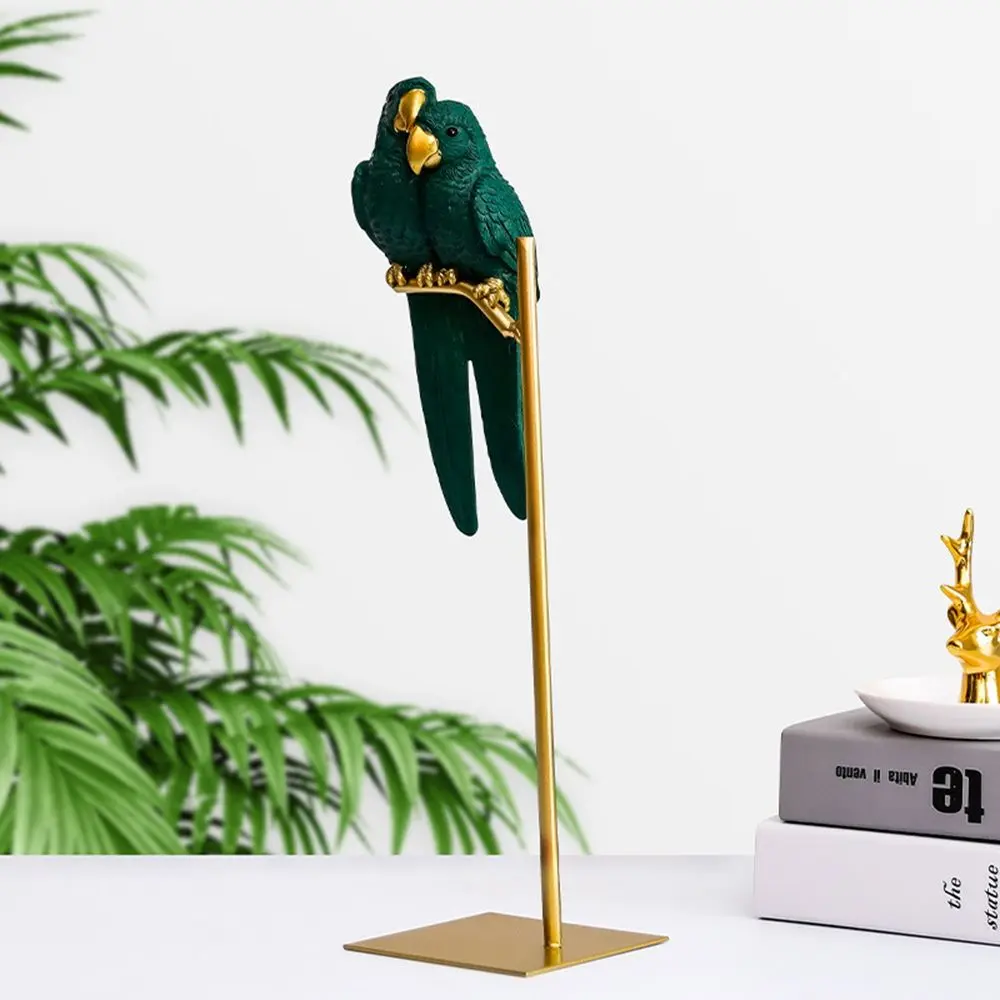 Couple Macaw  Bird Sculpture Resin Tabletop Ornaments Desktop Decoration Miniature Figurines Parrot Statue Simulated Animal