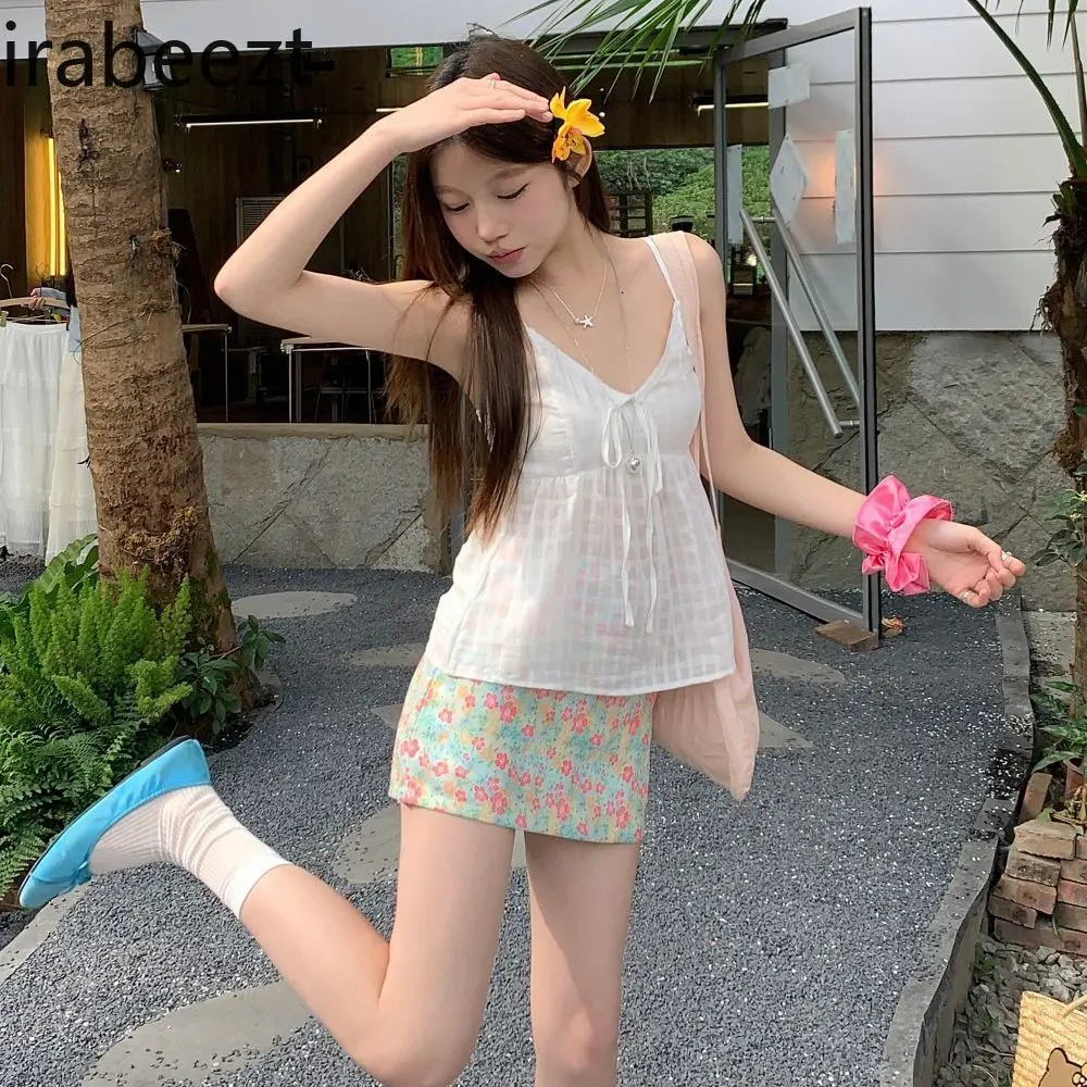Sweet White Halter Vest 2025 Summer New Waist Collection Floral Fresh Skirt Two-piece Simple Jupe Femme Chic Et Élégant