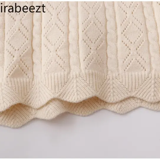 Autumn New Vintage Sweet Gentle Style Loose Hollow Lapel Knitted Tops Women's Short Sweater Regulai Fit Sueter Mujer