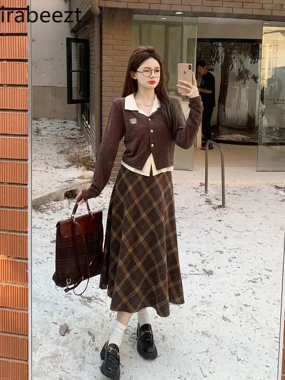 Big Size Women Spring New Fake Two Tops Skirt Long Plaid Style Retro Two-piece Set Casual Roupas Femininas Conjuntos
