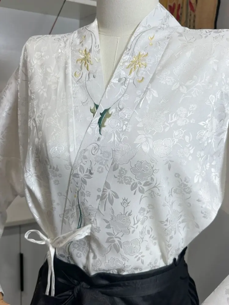 Elegant Ming Dynasty Style Women's Hanfu Top - Embroidered Cross Collar Jacket with Airplane Sleeves Traditional Chinese Blouse