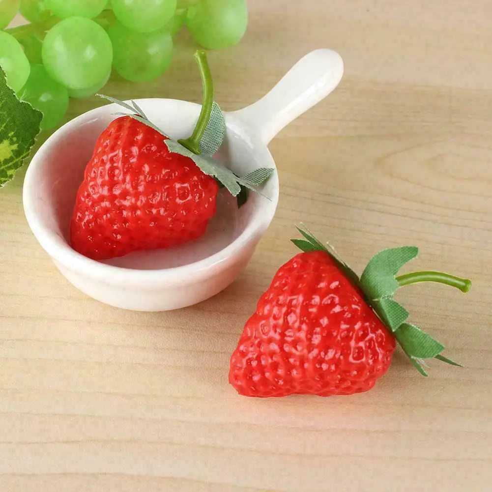 Artificial Strawberry Children\'s Simulated Decor Simulated Fruit Model Ornament Party Plastic Play Toys Prop 3.5cm/1.38inch Set