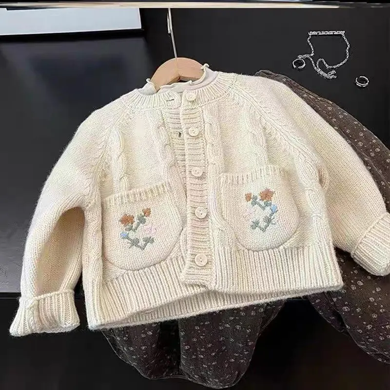 New Autumn Baby Sweater Cardigan Winter Baby Girls Knitted Sweaters Jacket Embroidery Flower Toddlers Cotton Knitted Cardigan