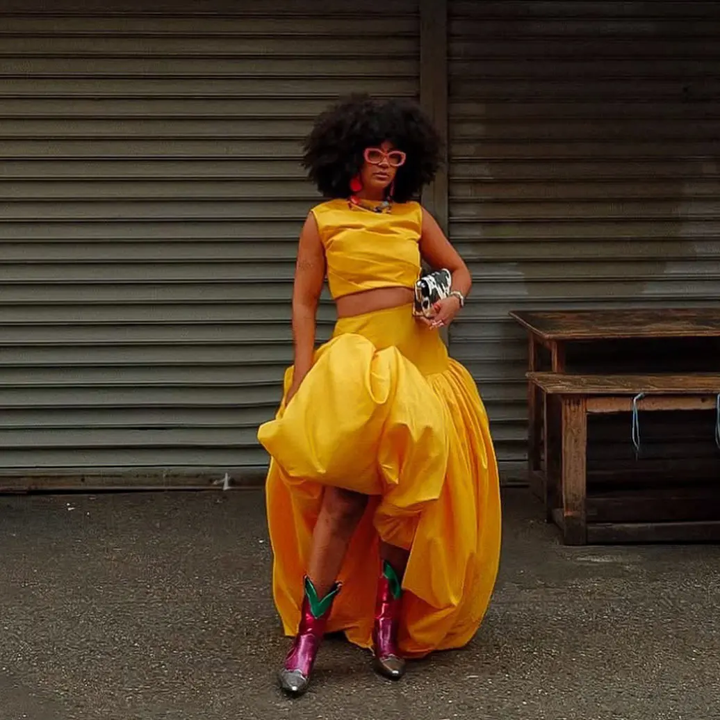 Aso Ebi Women's High Waist Pleated Satin Skirt with Pockets Fashionable Yellow Midi Skirt for Party and Evening Wear Comfortable
