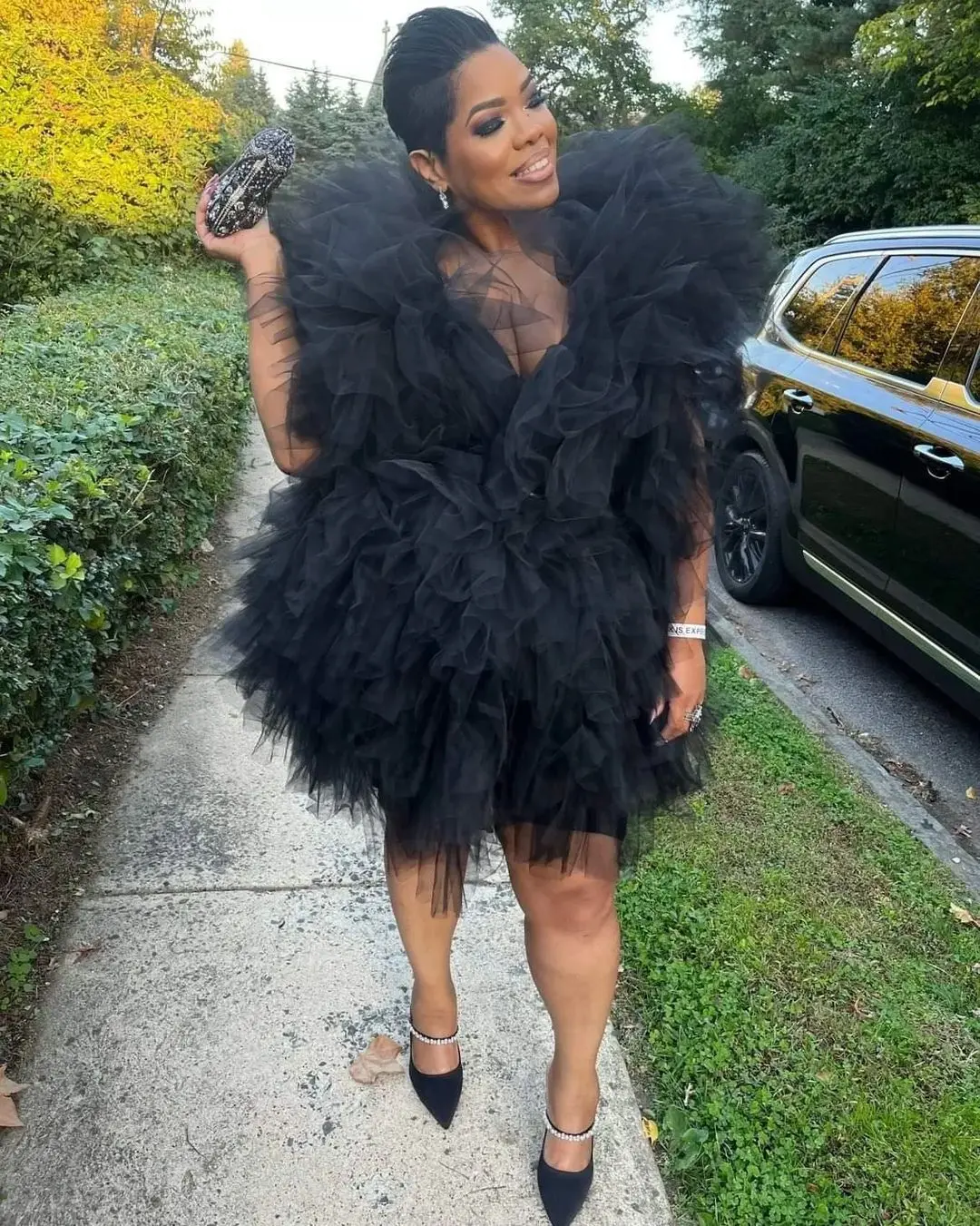 Trendy Puffy Ruffles Pleated Short Tulle Dresses Sexy V Neck Tutu Party Dress Black Women Lush Mesh Ruffled Tulle Summer Dress