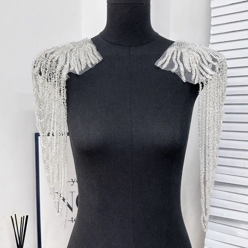 1PC Sequince Beaded Uniform Epaulets Men Women Cosplay Party Costume Accessories Shoulder Wrap Jewelry for Stage Performances