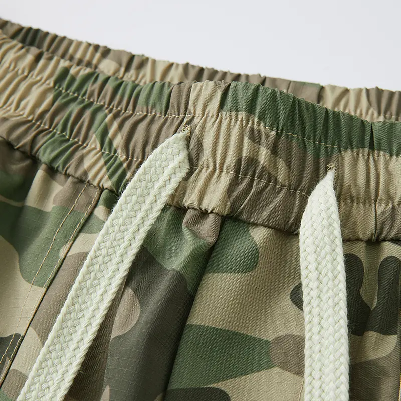 Stylish Men's Camouflage Shorts Unique Pocket Layout Adjustable Drawstrings Suitable for Urban and Adventure Outfits