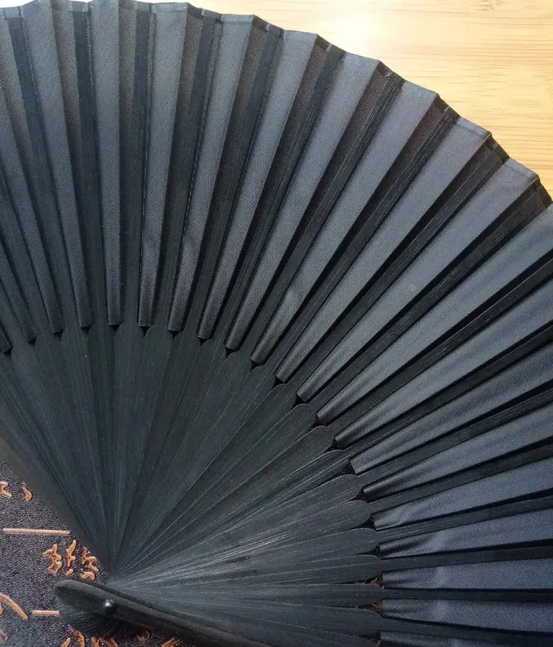 Vintage Black Chinese Style Folding Fans Kung Fu Fan Wedding Party Solid Color Pocket Hand Craft Dance Fan Home Decorative Fans