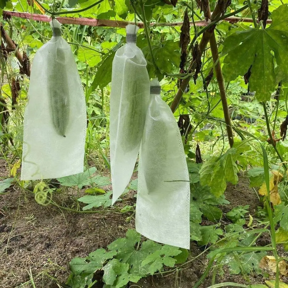 100Pcs Fabric Planting Pocket Fruit Protection Bags Planting Anti-bird Insect Barrier Pouch Garden Greenhouse Supplies