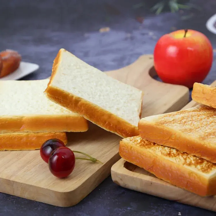 Fake Toast Slice Artificial Toast Faux Bread Simulation Cake Food Model Bakery Window Display Photography Props Table Decor