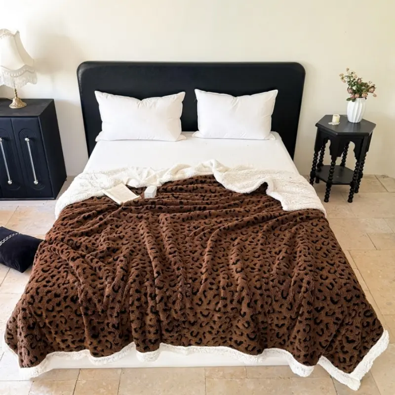 Leopard Throw Blanket Pink AB Side Jacquard Velvet Lamb Cashmere White Warm Blanket for Kids Adults Sofa Couch Bed 180*200cm