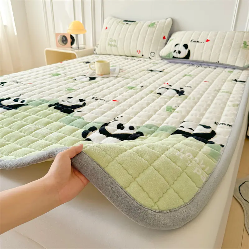 Winter Thicken Warm Milk Velvet Mattress Toppers Star Lion Bed Sheet Fold Thin Tatami Mat Solid Mattress Cover Double Bedspread