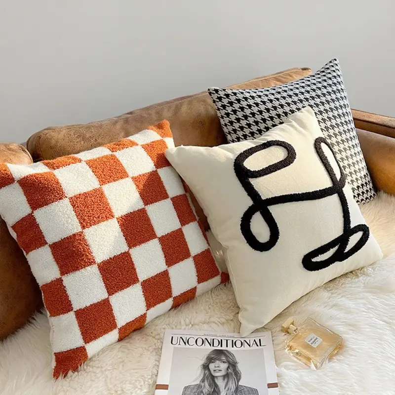 Nordic Lluxury Retro Cushion Cover Thick Velvet Plush Pillowcase 45x45cm Embroidery Pillow Case for Living Room