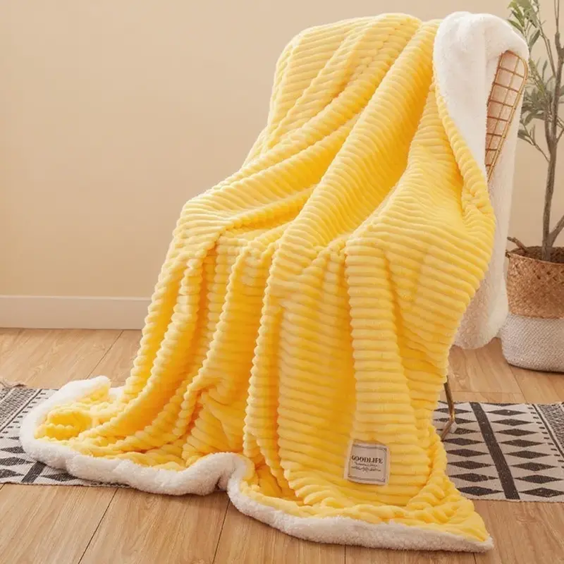 Coral Fleece and Lamb Wool Double Layer Blankets and Throws Office Nap Throw Double King Size Thicken Soft Smooth Plush Blanket