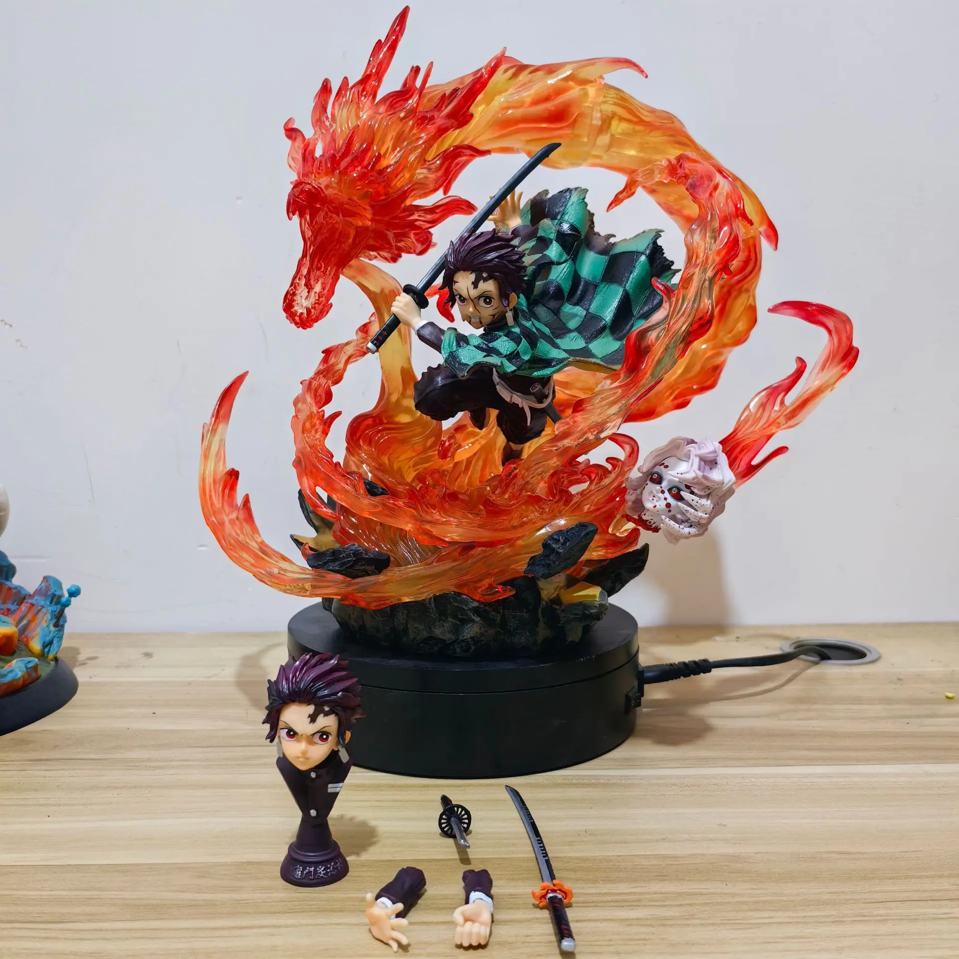 30cm Demon Slayer Anime Figurine Tanjirou Kamado Pvc Action Figure model dolls Gk Statue Fire Dragon Withled Light Decor toy gif