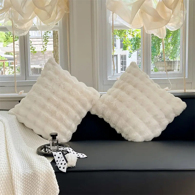 1pc Luxury Faux Rabbit Fur Cushion Cover 50*50cm Plush Milk White Throw Pillowcase for Sofa Bed Living Room Home Decor NO Inner