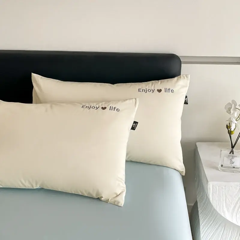 Luxurious A-Class 100S Long-Staple Cotton Sateen Embroidered Bedding Set,Duvet Cover and 2Pillowcases,Elegant Bedding Ensemble