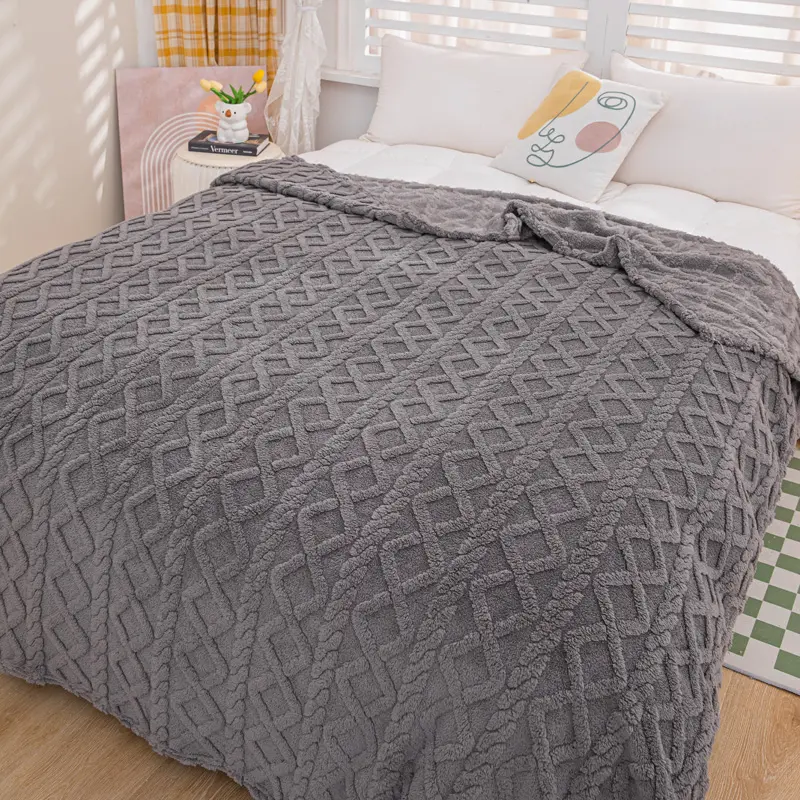 Opulent Plush: Double-Sided Taffeta Jacquard Throw Blanket - Luxurious, Exquisite Pattern, Enhanced Cozy Warmth for All Seasons