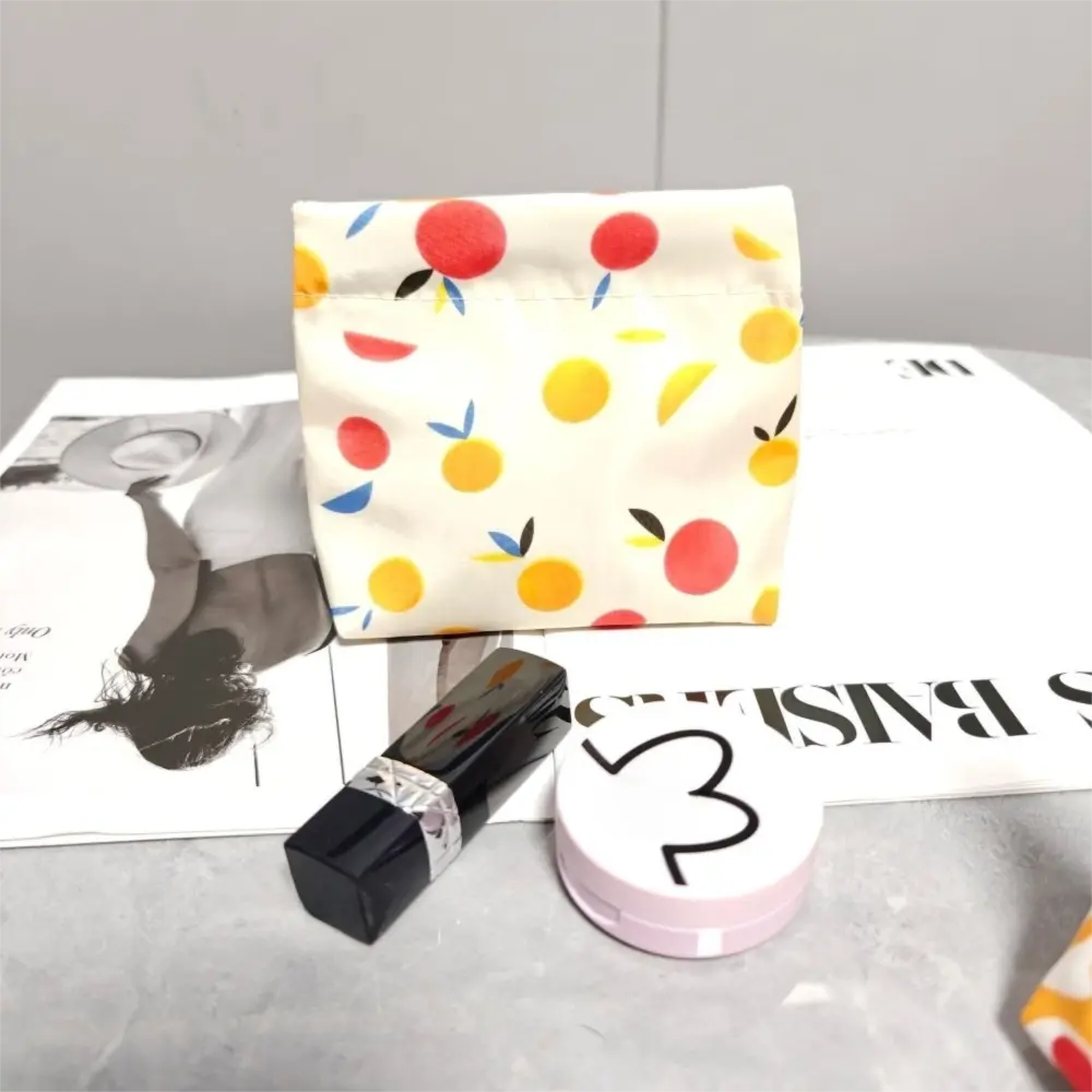 New Portable Makeup Storage Bag Compact Automatic Closure Lipstick Bags Cotton Sanitary Napkin Organizer Daily