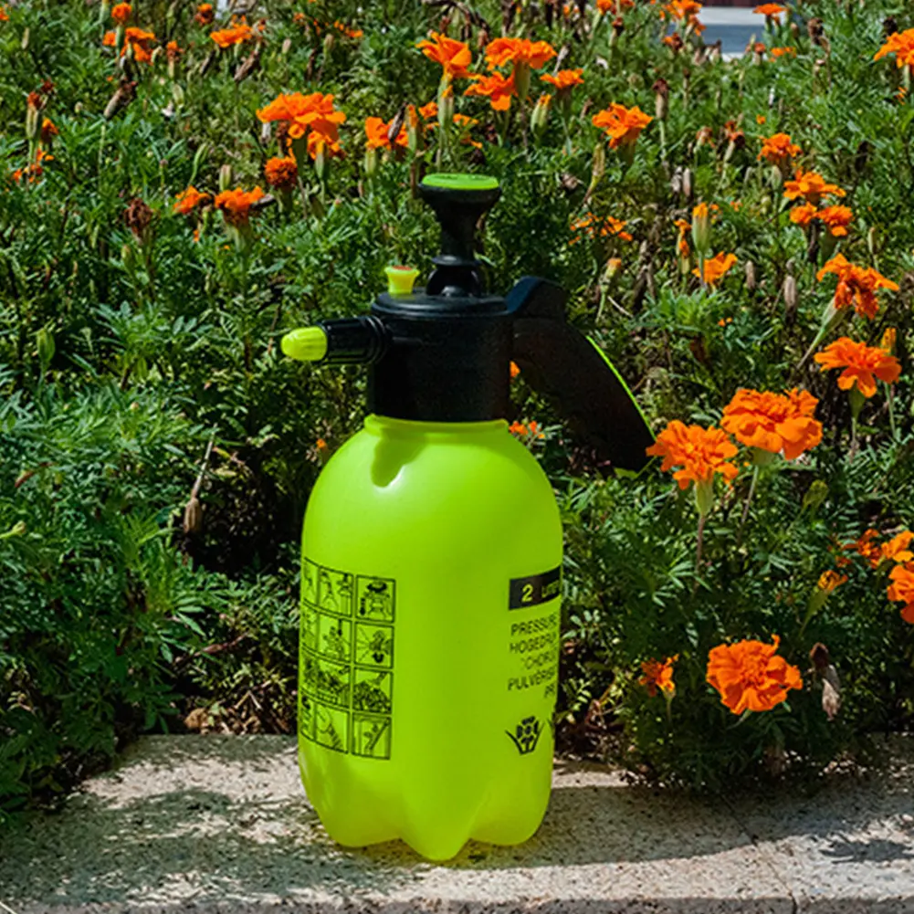1PCS Hand Pressure Water Sprayer Portable Garden Sprayer Disinfection Spray Bottle Plants Sprinkler Car Wash Spray Watering Can