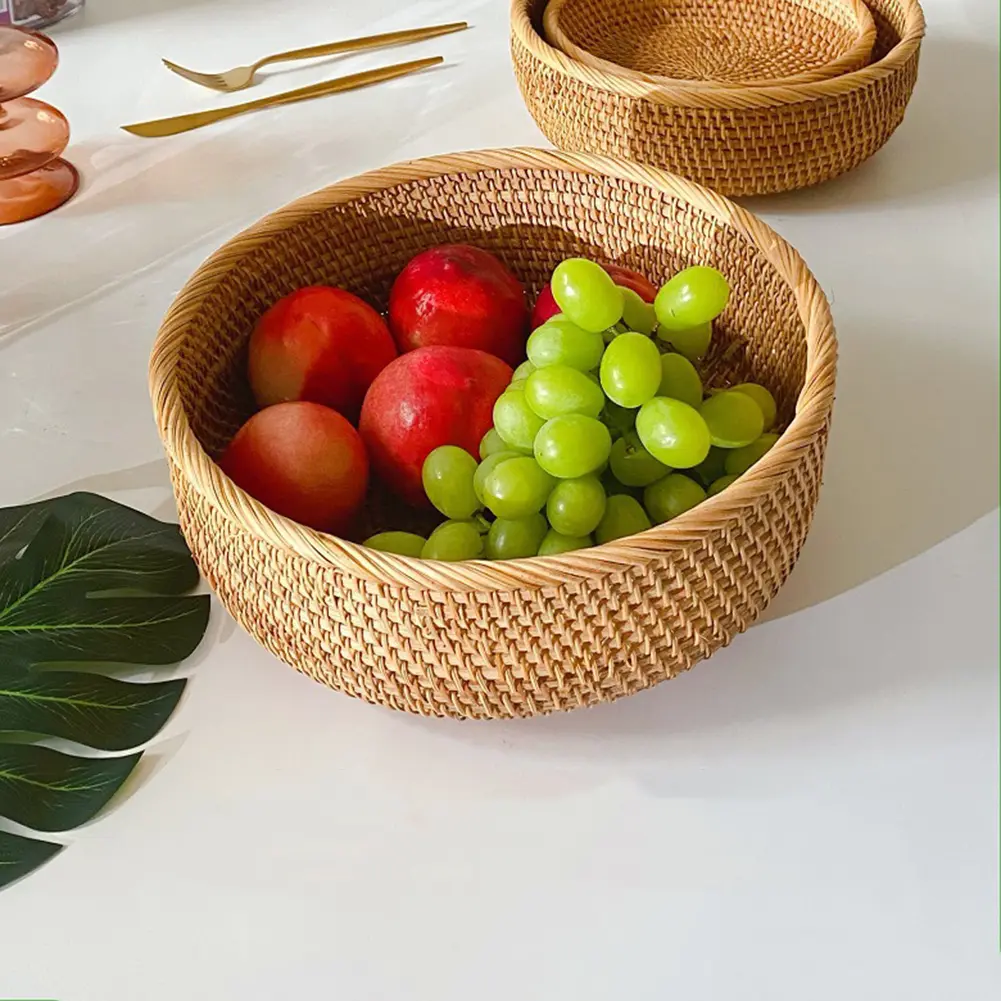 Round Woven Fruit Basket Natural Simplicity Handmade Rattan Storage Basket Wear-resistant Eco-friendly for Cake Snack Drink