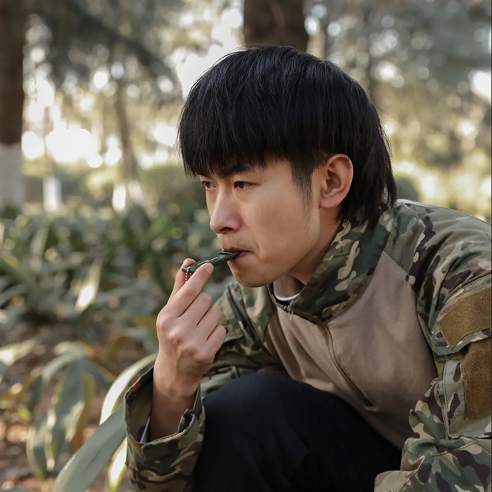 3-Frequency Whistle High Decibel Survival Whistle Outdoor Hiking Camping Whistle 3 Holes Hunting Emergency Survival Whistle Tool