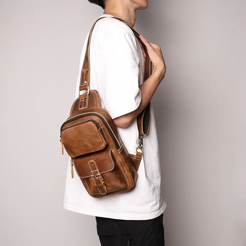 Men's Chest Bag Designer New Vintage Shoulder Bag Crazy Horse Leather Outdoor Crossbody Sling Bags Travel Day Pack