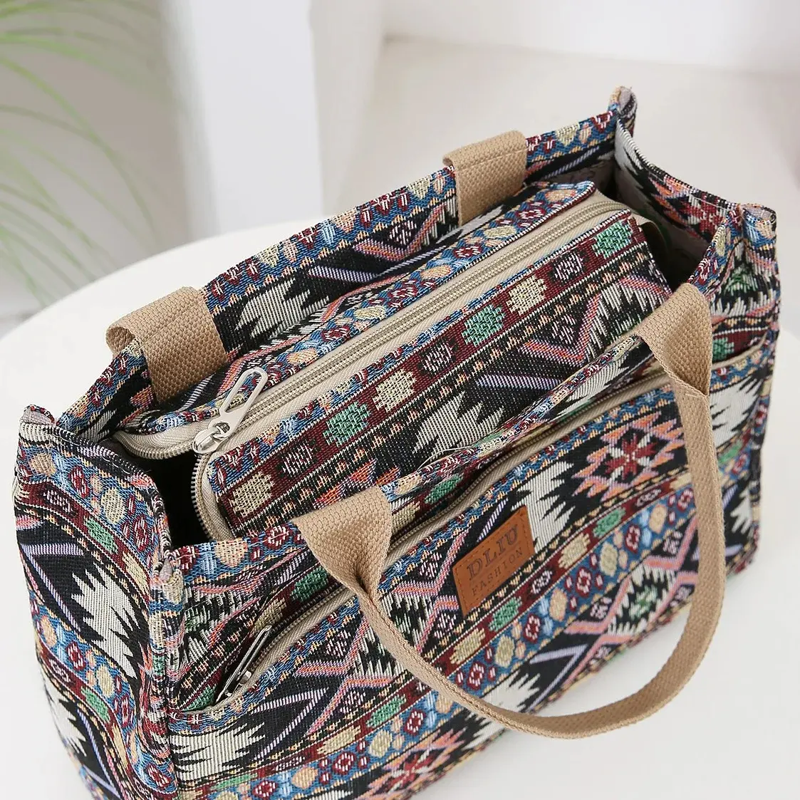 Large Women Thick Knitted Jacquard Fabric Tote Bag Portable Shopping Bag with Ethnic Pattern Lunch Bag for Work and Travel