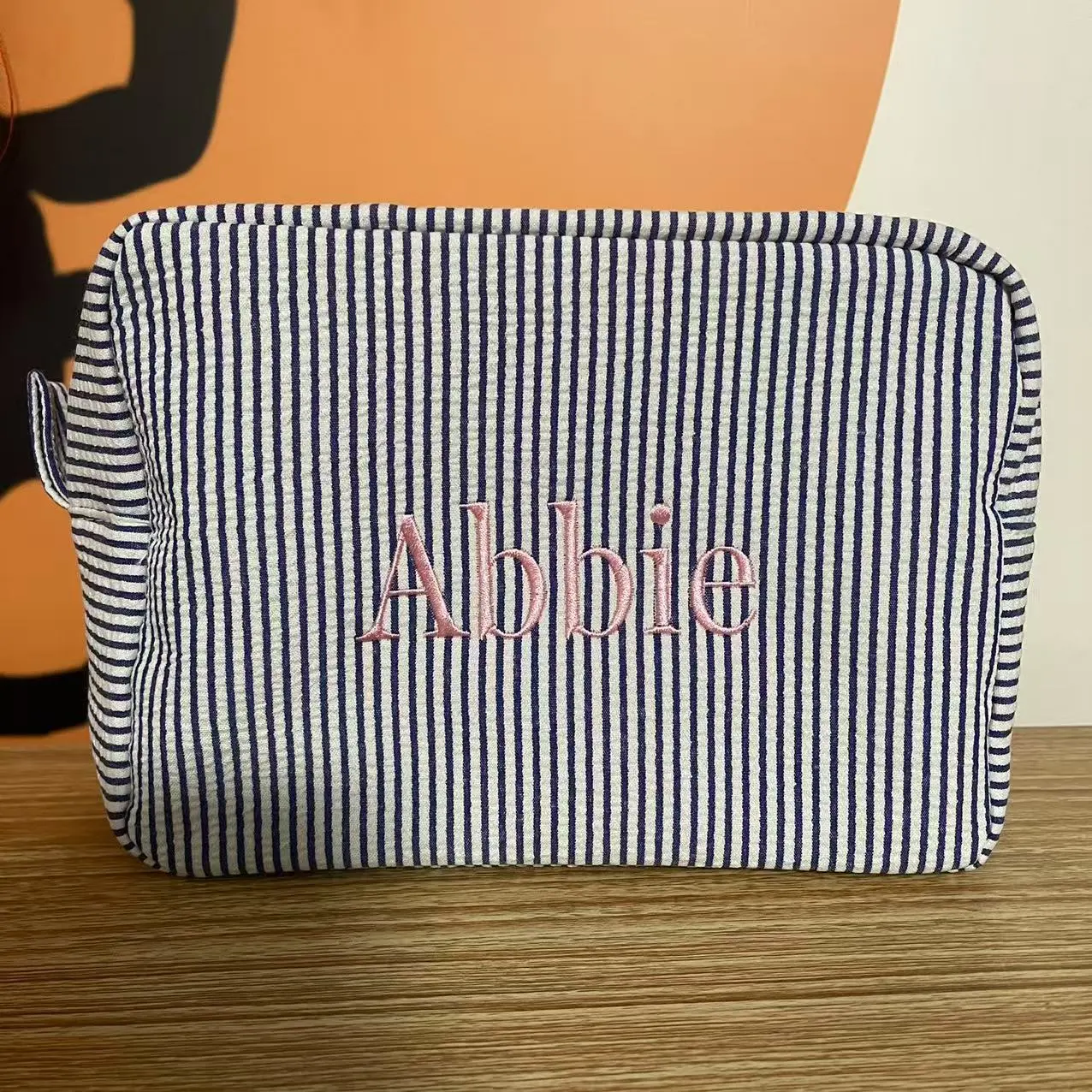 New Seersucker Makeup Bag, Personalized Toiletry Bag with Monogram, Embroidered Makeup Bag, Bridesmaid Makeup Bag, Wedding Gifts