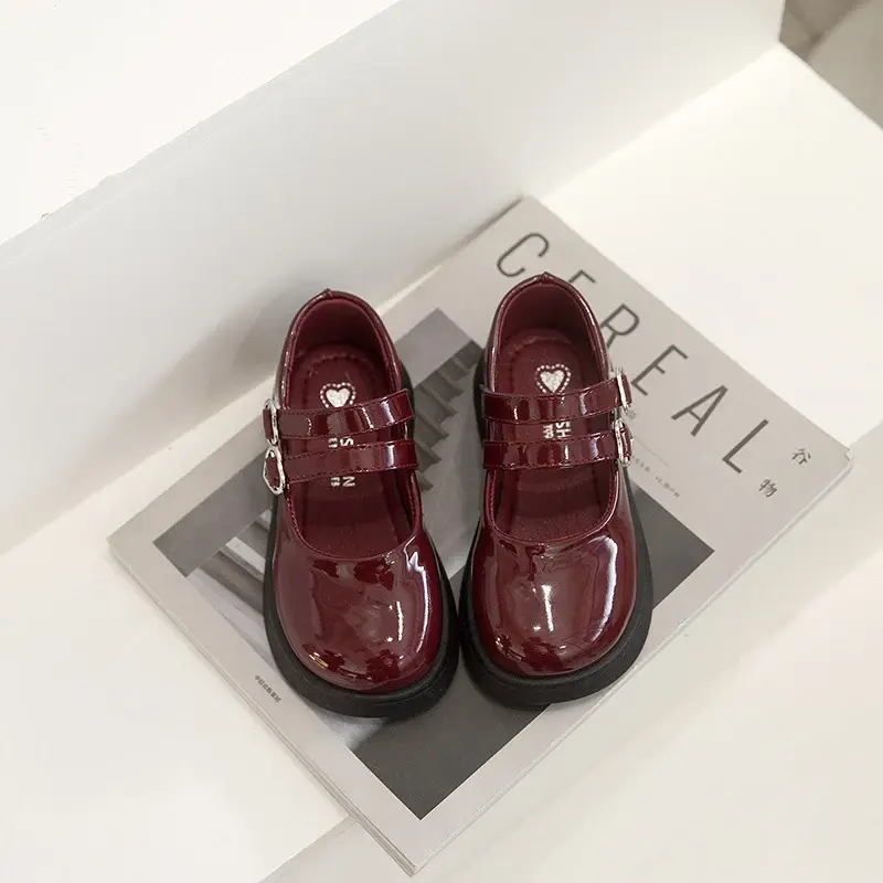 Kids Performance Dance Shoes Round Toes Girls Princess Shoes Black Glossy 2025 New Fashion Children Flat Shoes Non-slip Soft
