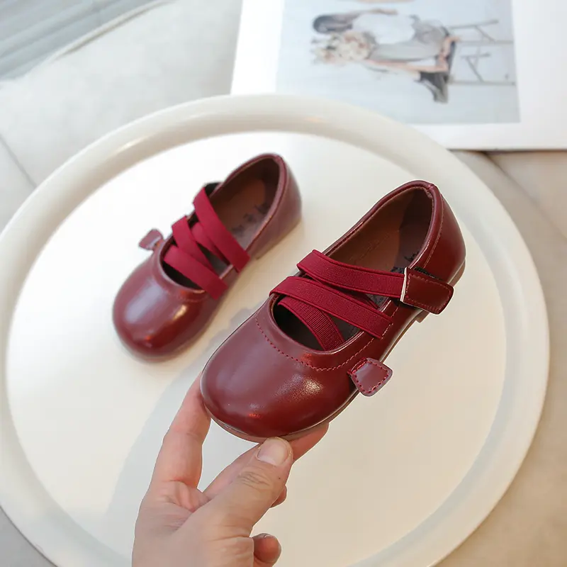 New Spring Little Girls Leather Shoes Fashion Black Red Versatile Kids Causal Princess Shoes Simple Children's Flats Round-toe