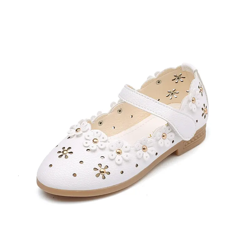Girls Leather Shoes Princess Children's Flats Cut-outs with Flowers Sweet Soft 2024 Spring Summer Kids Dress Shoes for Wedding