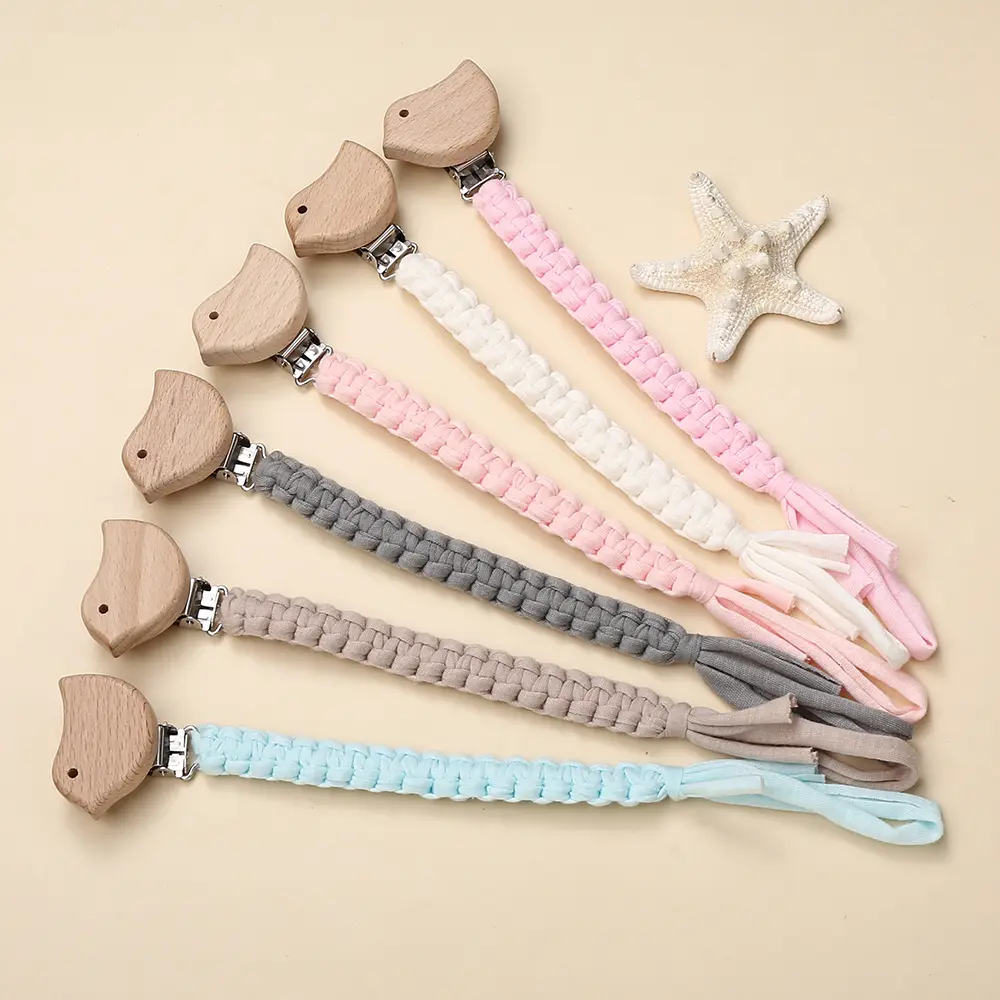 Cartoon Bird Shaped Beech Wood Bracket Clip Hand Woven Pacifier Chain Baby Pacifier Dummy Bracket Chain Nursing Chew Toy