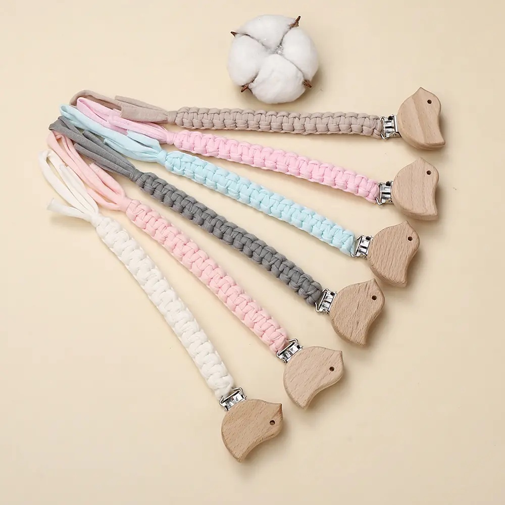 Cartoon Bird Shaped Beech Wood Bracket Clip Hand Woven Pacifier Chain Baby Pacifier Dummy Bracket Chain Nursing Chew Toy