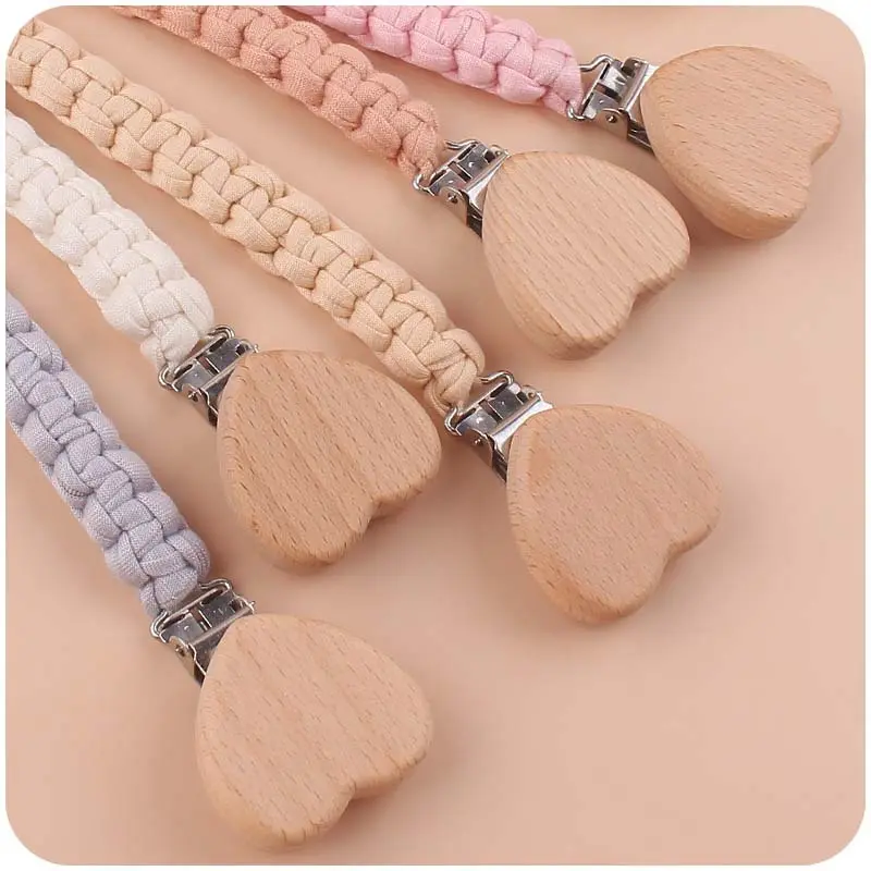 Handmade Crochet Cotton Baby Pacifier Chain Wooden Heart Shape Dummy Holder Clip For Teething Nursing Chewing Toys Shower Gift