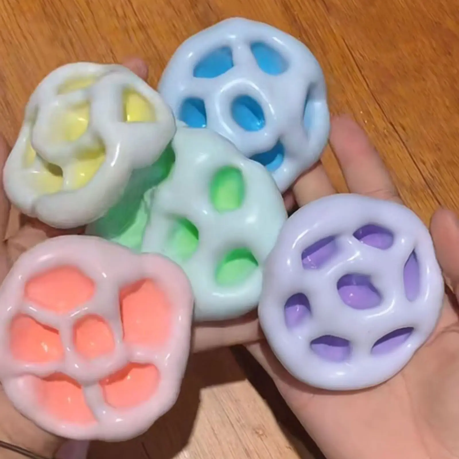 Relax Ball Squishy Table Toys Plasticity Ice Skin Super Soft Ultra-Thin Sticky Handmade Ball Light Squeez Stress Relieving Toys