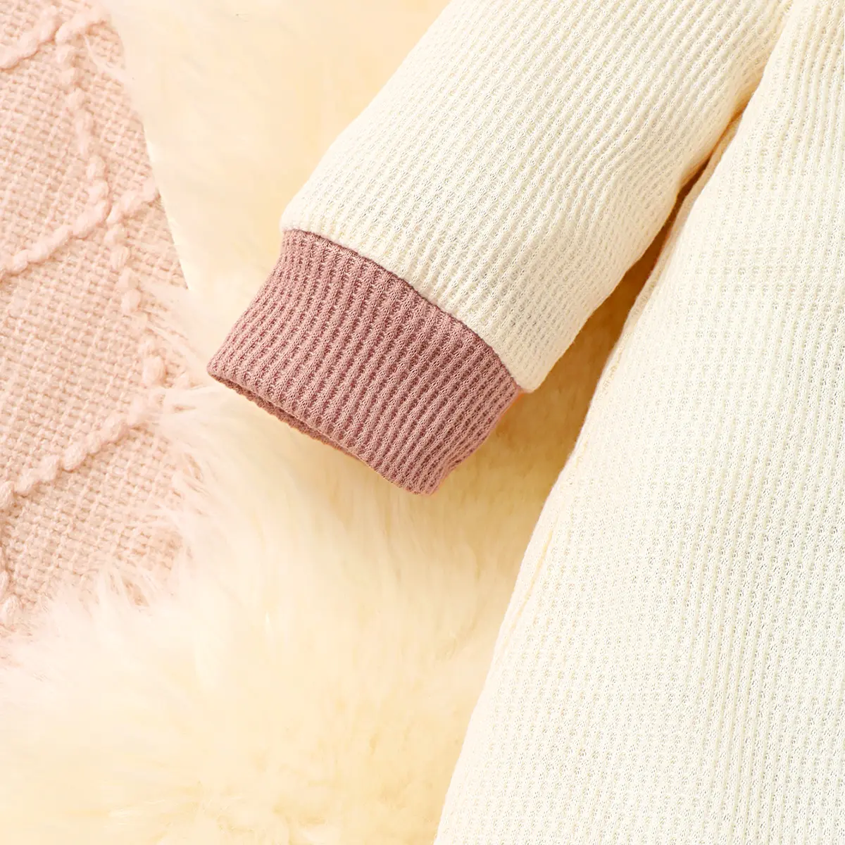 Newborn Baby Girl Jumpsuit Apricot Knit Flower Long sleeved Jumpsuit for Autumn Crawling Clothes for Baby Girls aged 0-12 Months
