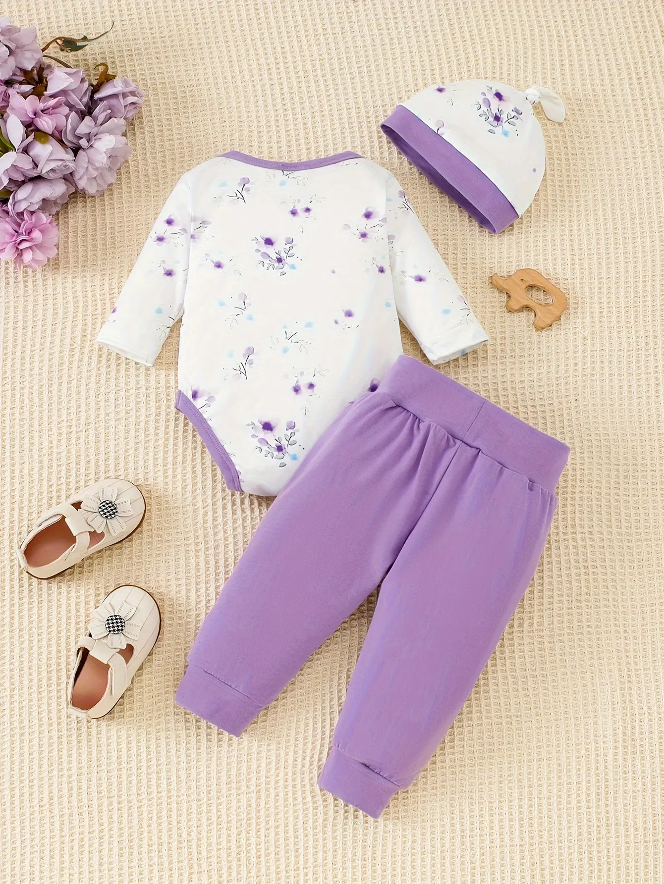 3Pcs/Set Baby girl Cute Elephant Purple Bodysuit+pants+Hat Set Suitable for Newborns aged 0-12 Months in Spring and Autumn