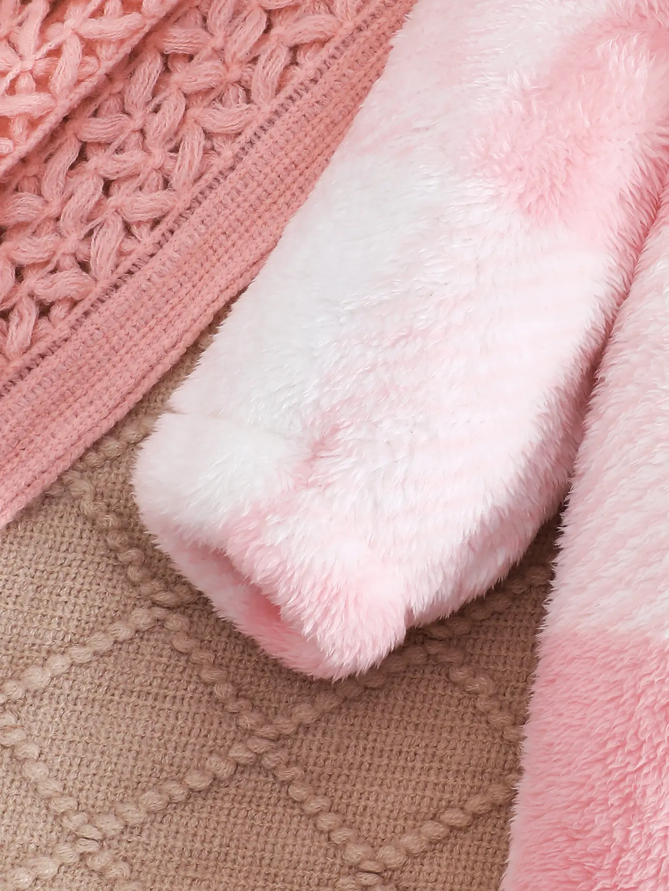 0-24 Months Baby girl Plush Hooded Color Blocked Checkered Long sleeved Jumpsuit Cute Baby girl Winter Warm Crawling Suit