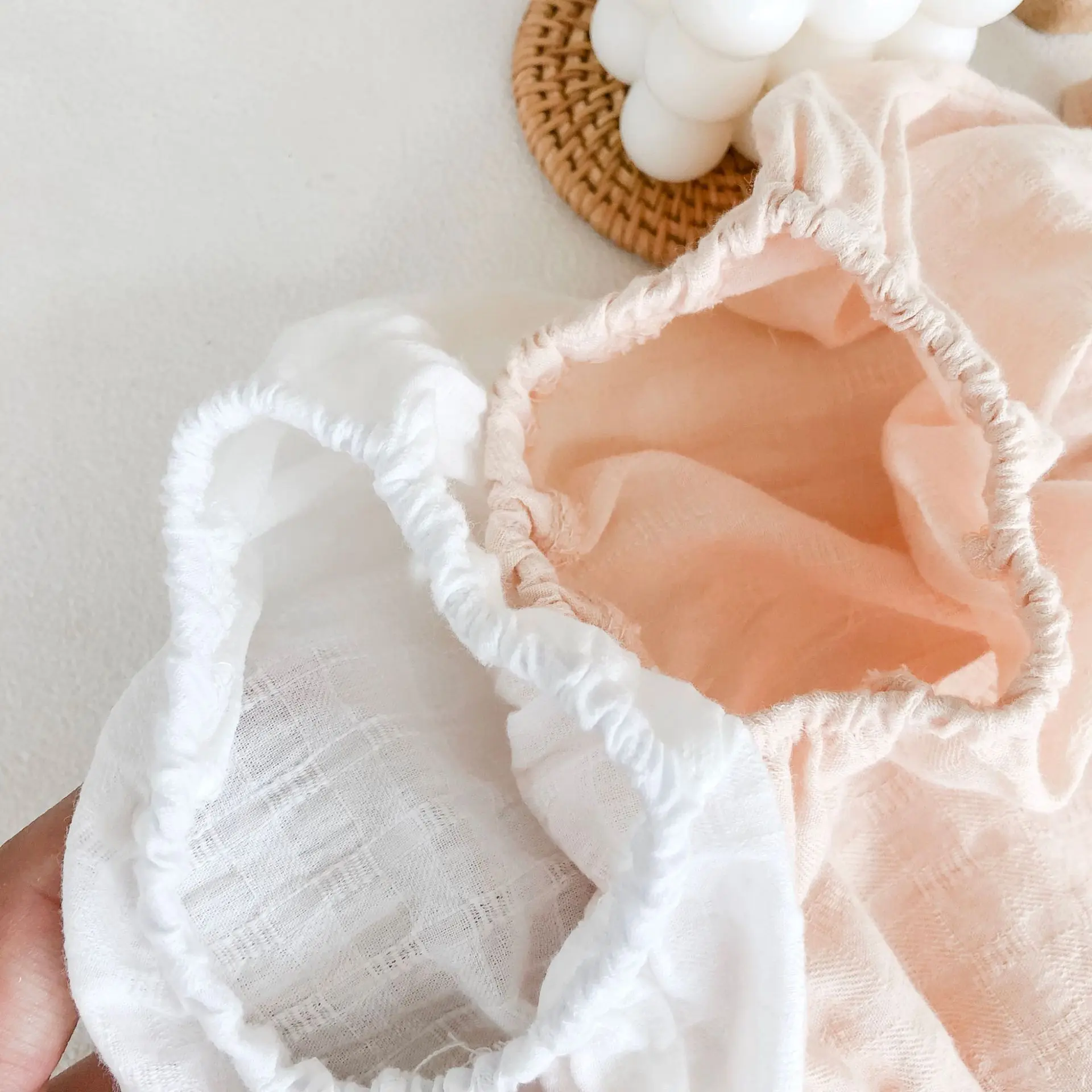 Summer New Women's Fashion Versatile Sleeveless Set Baby Cotton Sleeveless Wooden Ear Edge Top+Lantern Bread Pants Women's Two P