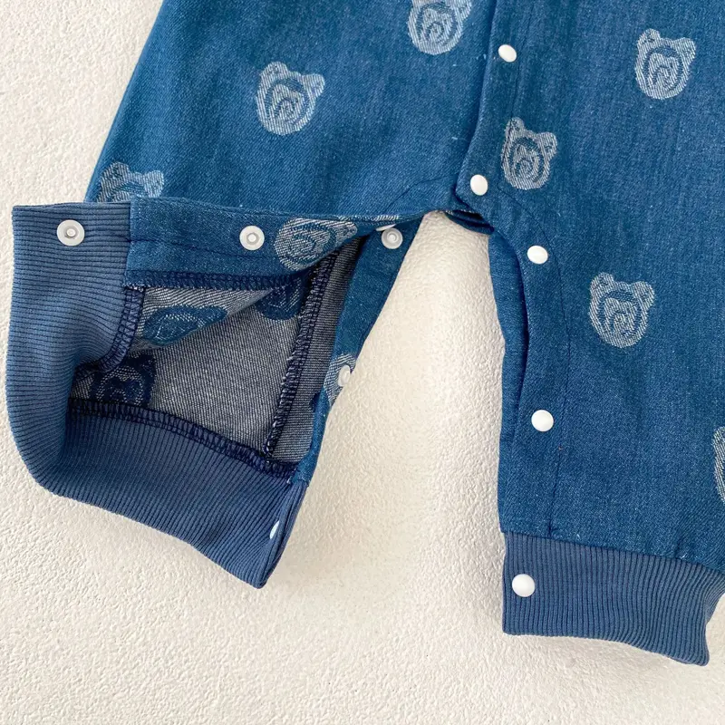 Autumn baby clothing, cute bear pattern long sleeved long crawling bag fart clothes for 0-3 year old male and female babies