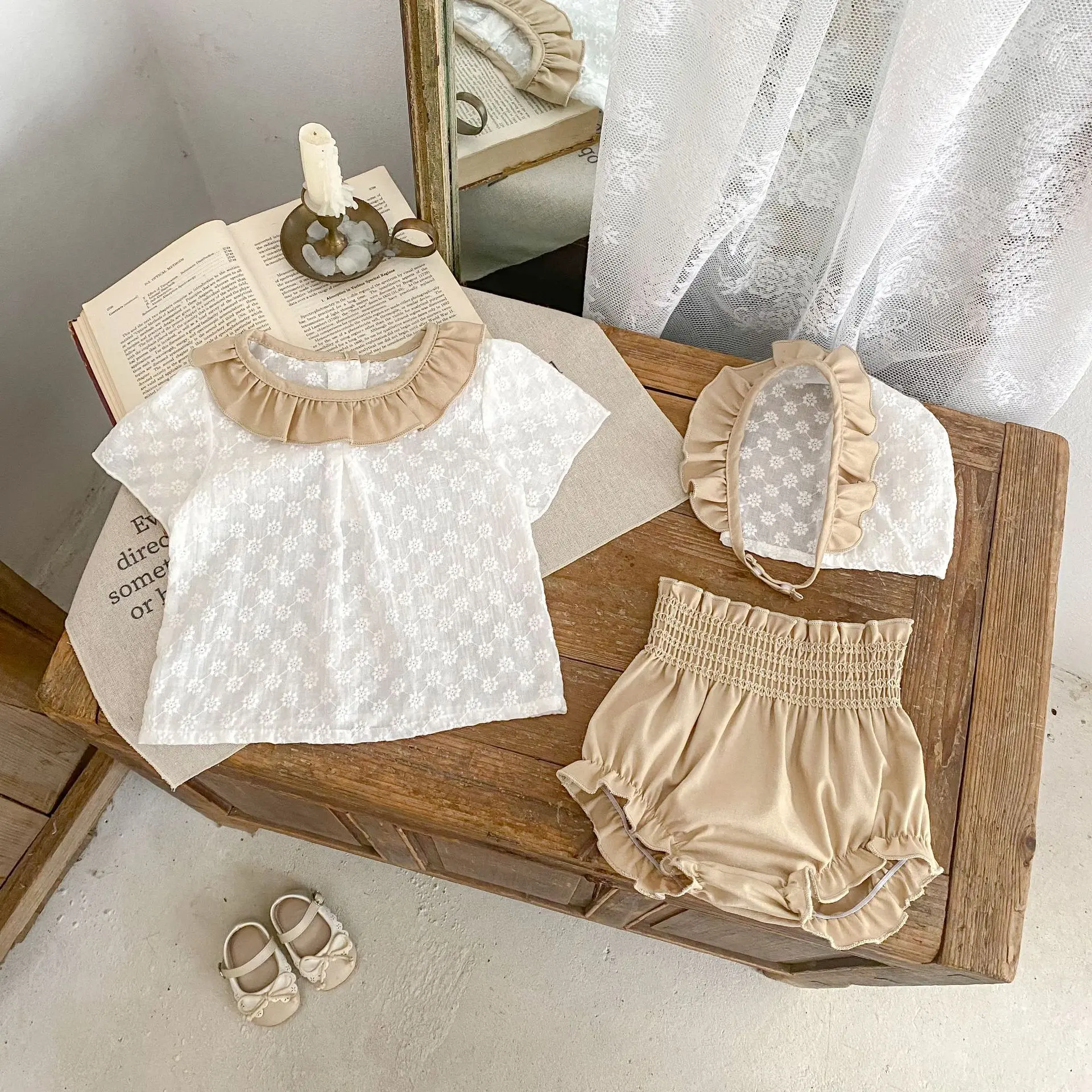 Summer new 0-3 year old baby clothing, fashionable baby girl set, flower embroidery short sleeved top, bread pants