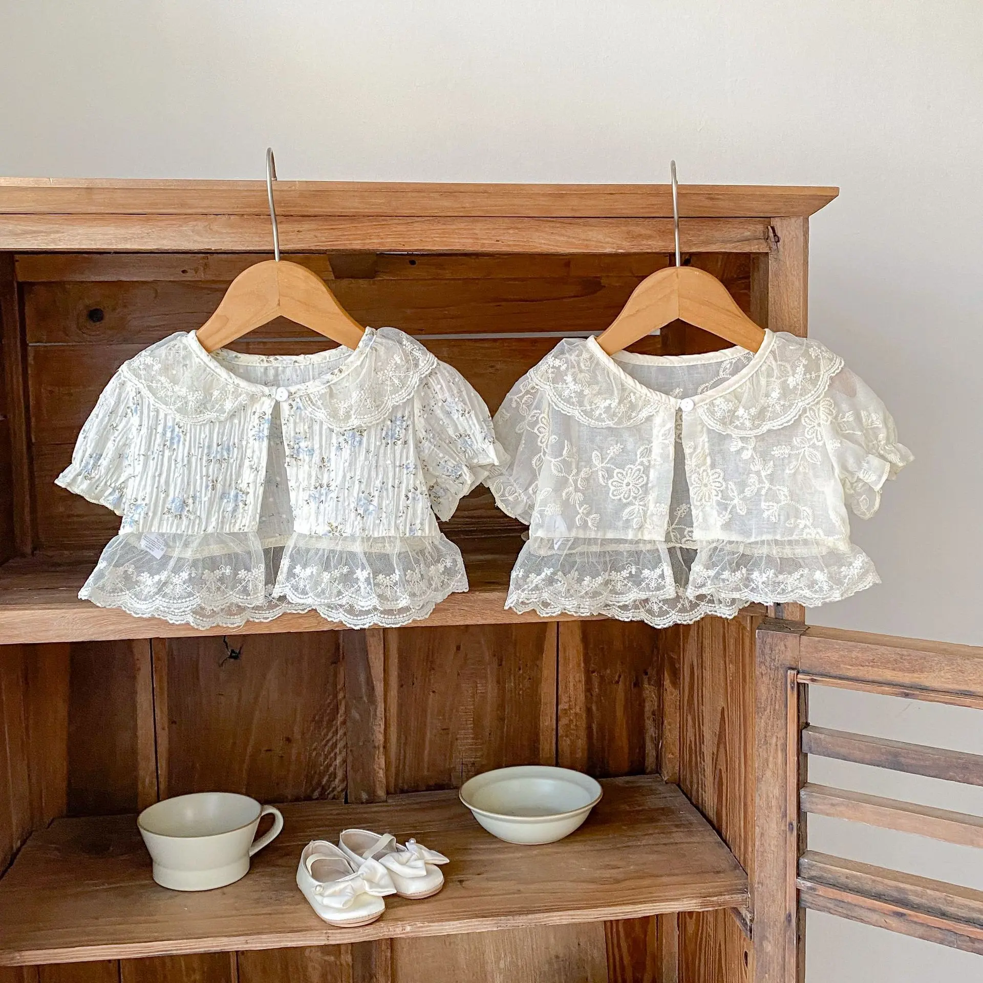 Summer new baby clothes for 0-3 years old, light and breathable cotton top, floral lace stitching small coat, cardigan