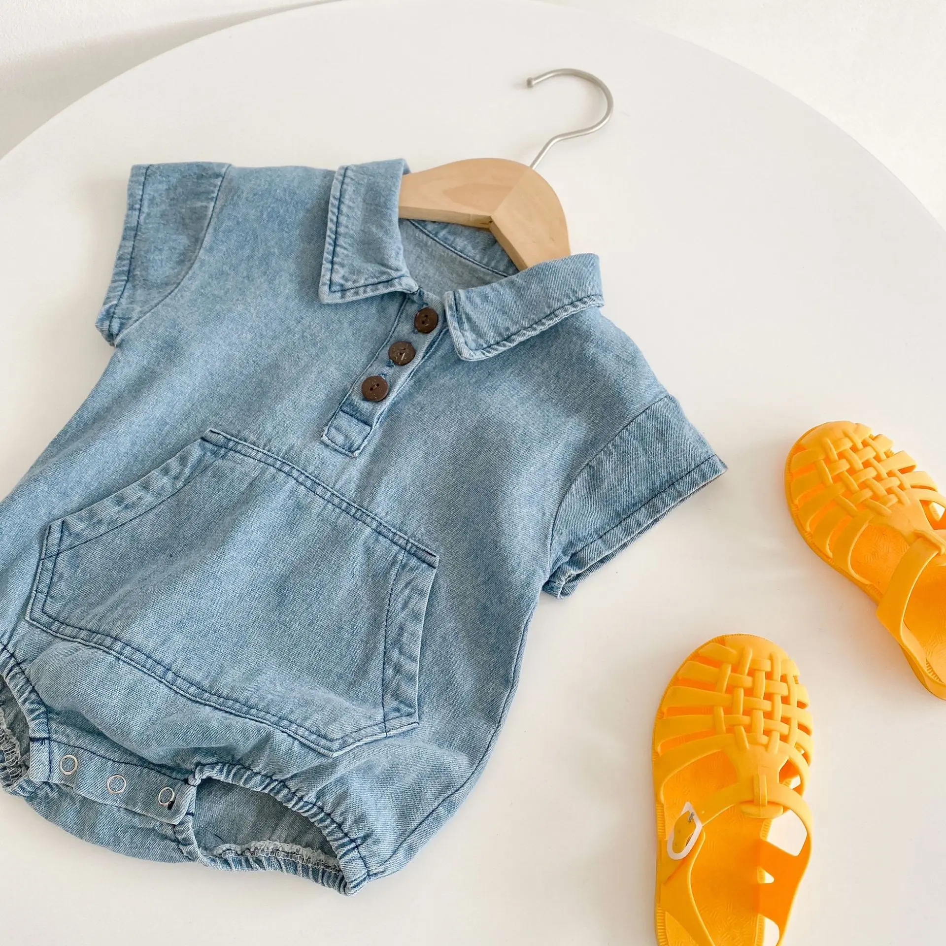 Summer new baby clothes for 0-3 years old, fashionable baby denim short-sleeved jumpsuit, large pocket denim jumpsuit