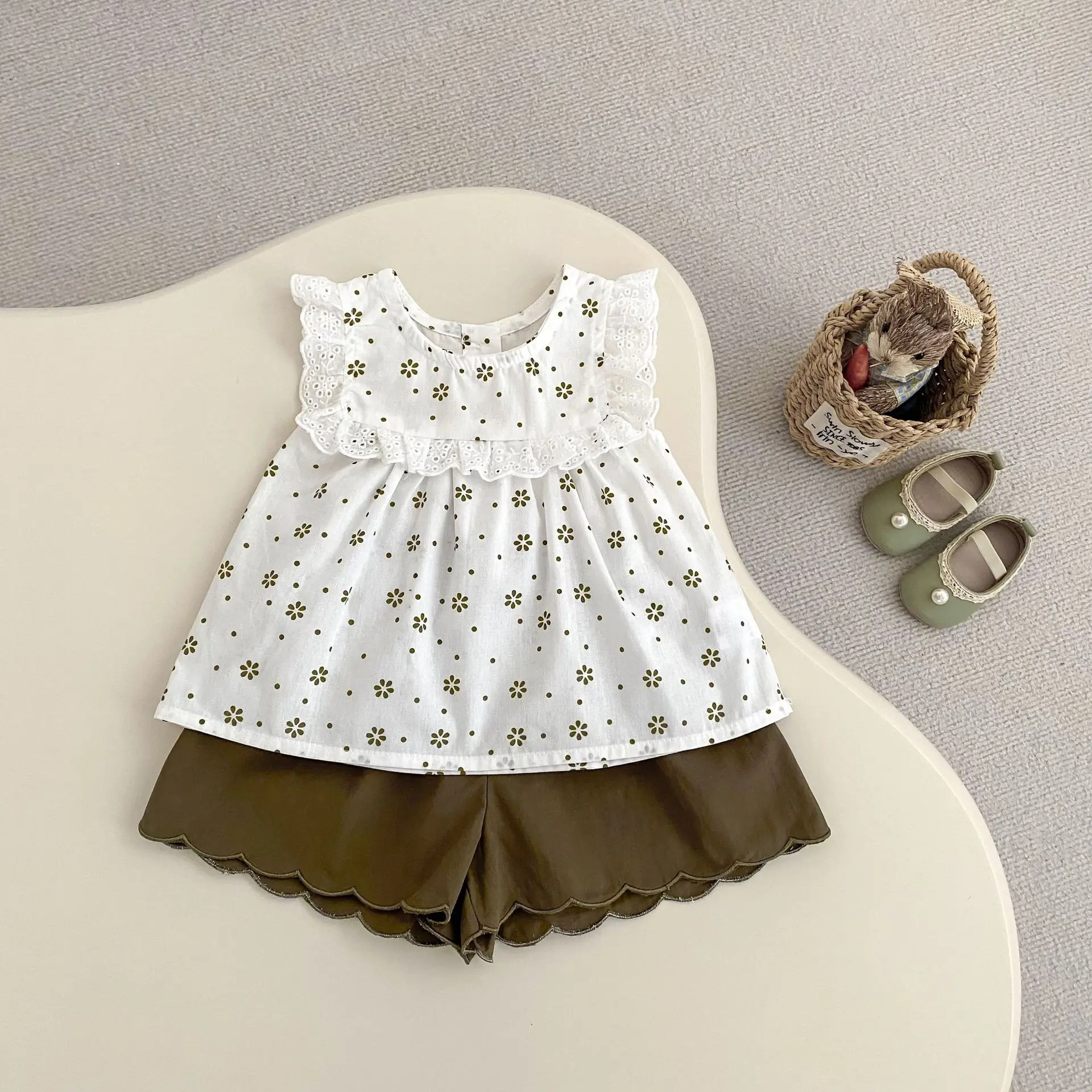 Summer new 0-3 year old baby clothing, exquisite baby girl sleeveless flower print top+pants two-piece set