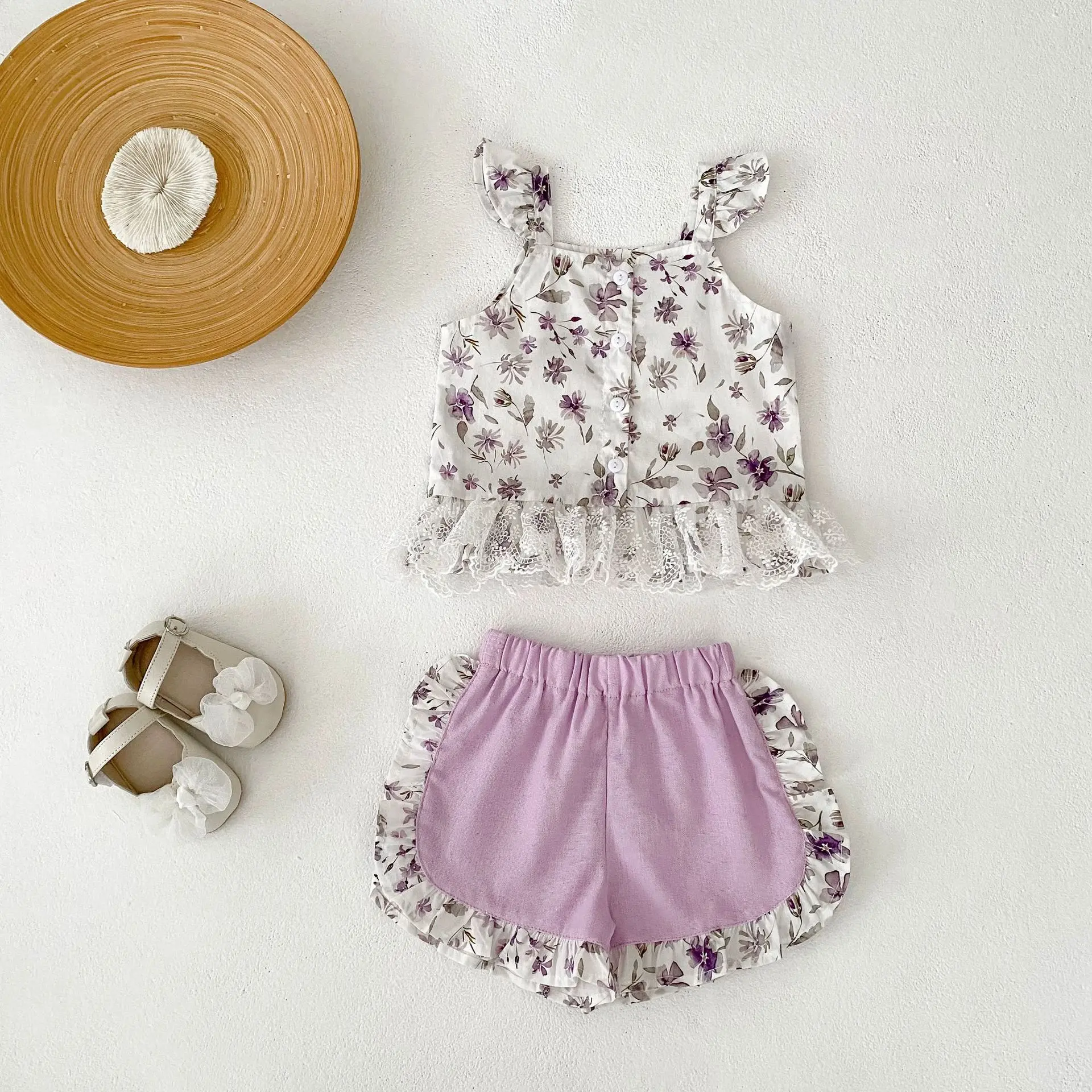 Summer new baby clothes for 0-3 years old, fashionable baby girl suit, two-piece set of floral camisole + shorts