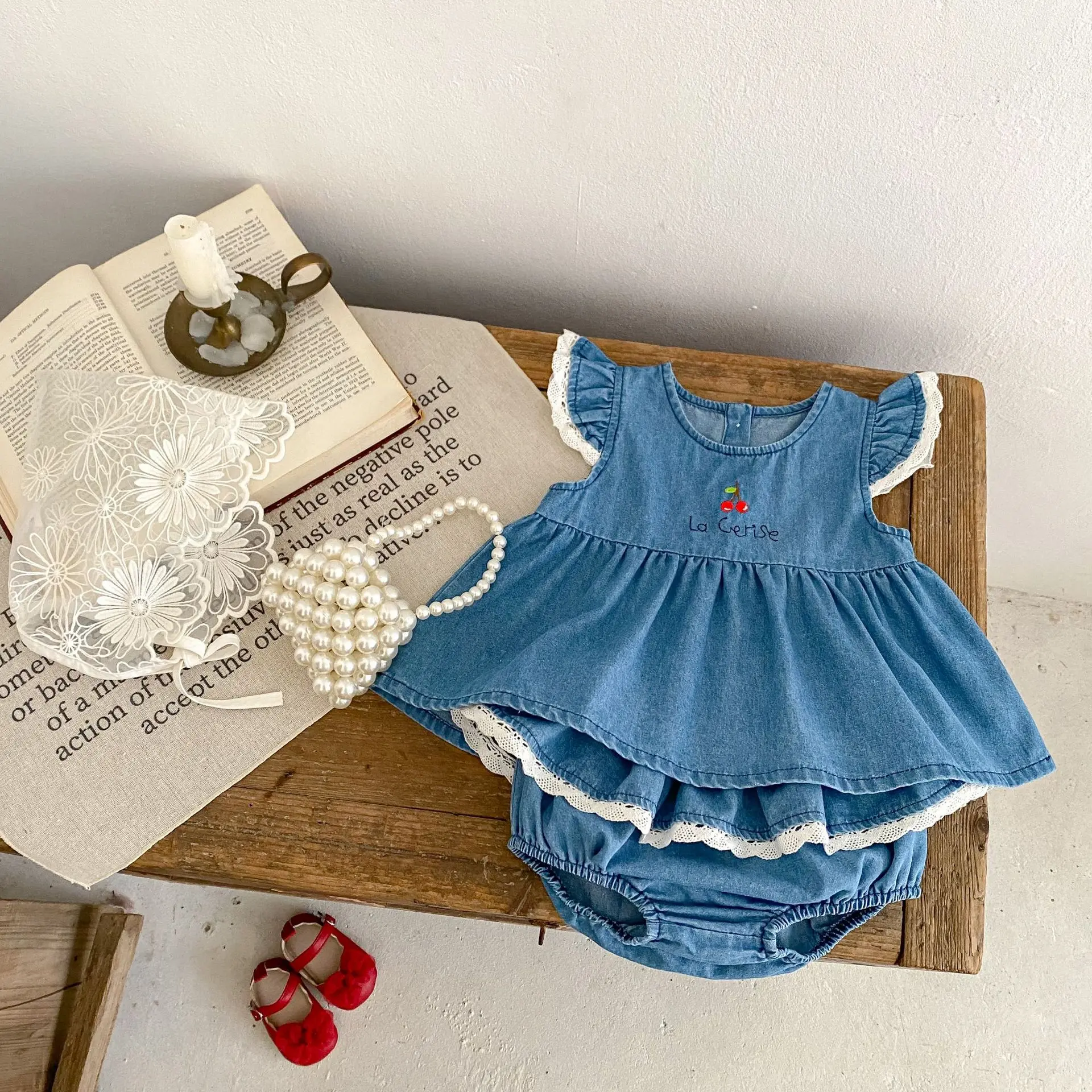 Summer new 0-3 year old baby clothing, baby girl denim set, cherry embroidered denim top+lace shorts