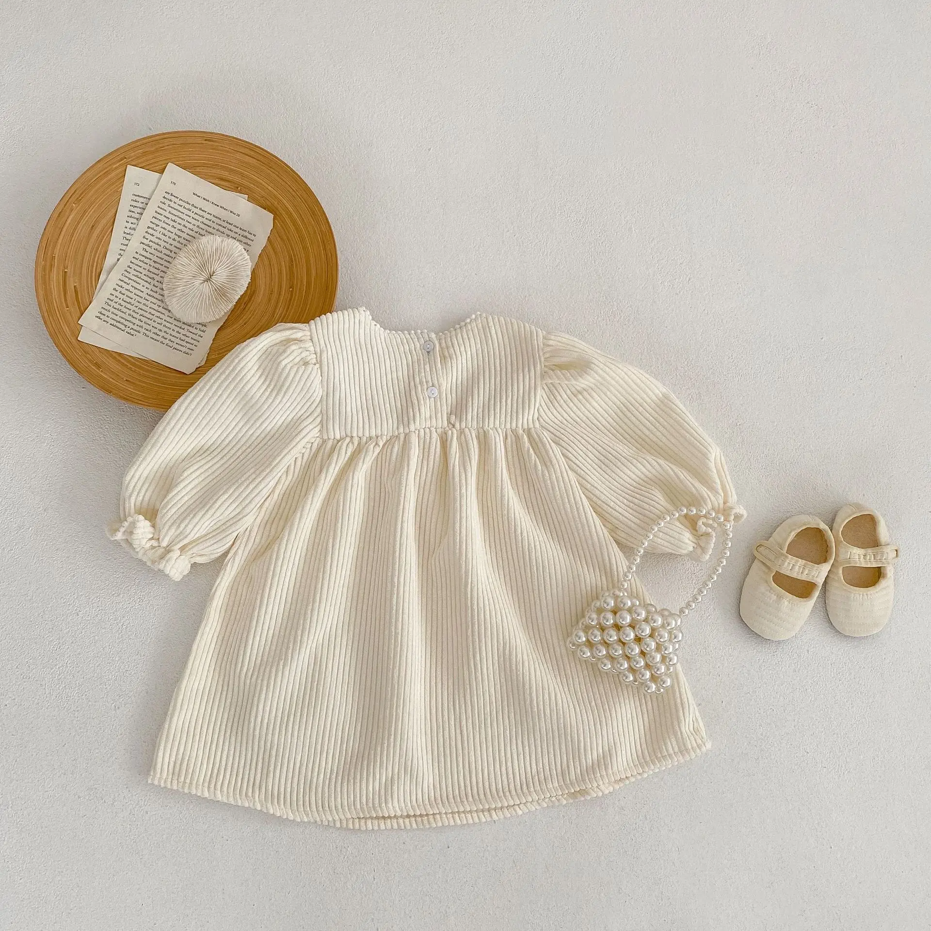 Autumn new 0-3 year old baby clothing, embroidered bubble long sleeved princess long skirt for baby girls